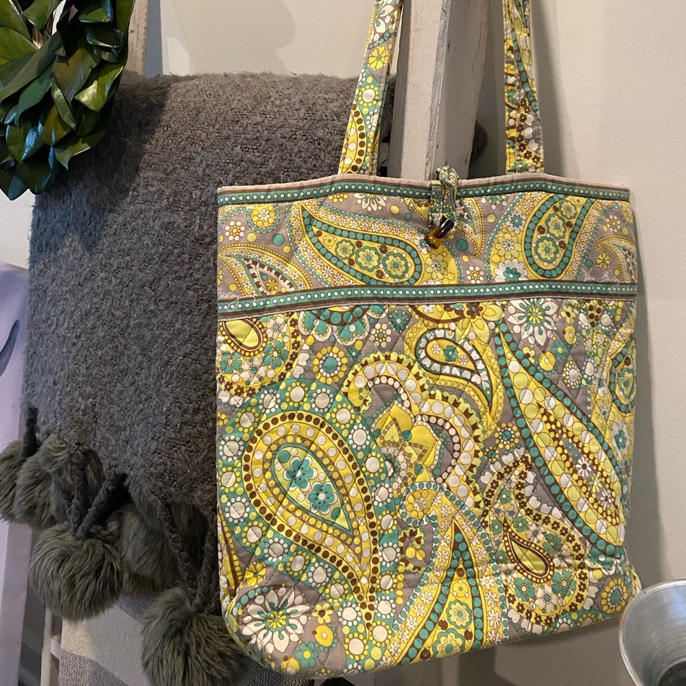 Vera Bradley Toggle Closure Tote